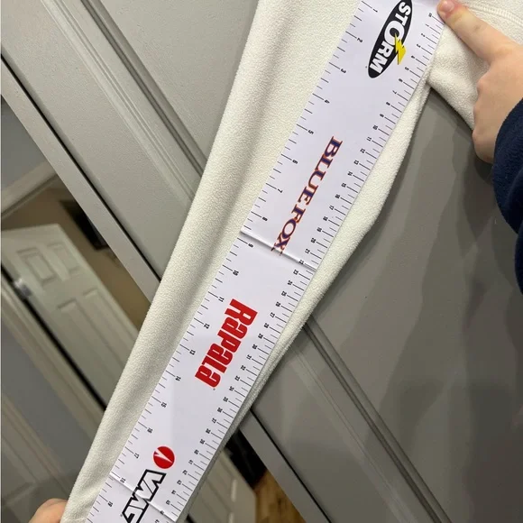 Helly Hansen Women's Cream Cowl Sweater - Picture 5 of 8